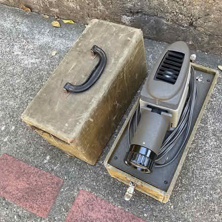 Photo of free Vintage Argus 200 projectoor (San Rafael) #1