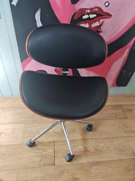 Photo of free Desk and chair (Ashford) #1