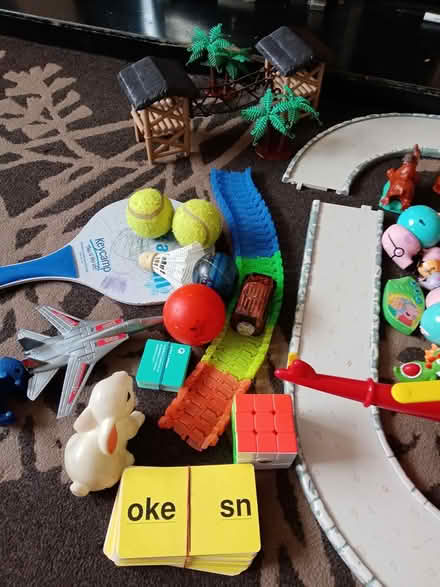 Photo of free Peppa pig set & Toys (BD3, Barkerend) #3