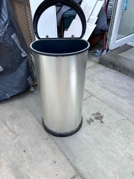 Photo of free Kitchen bin (Loughton IG10) #1