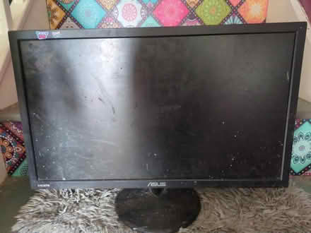 Photo of free Old broken monitor (Stadhampton, OX44) #1