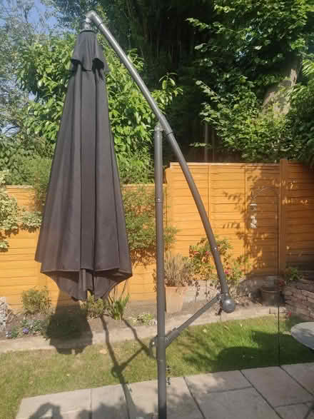 Photo of free Large garden parasol - used once (Hornsey N8) #4