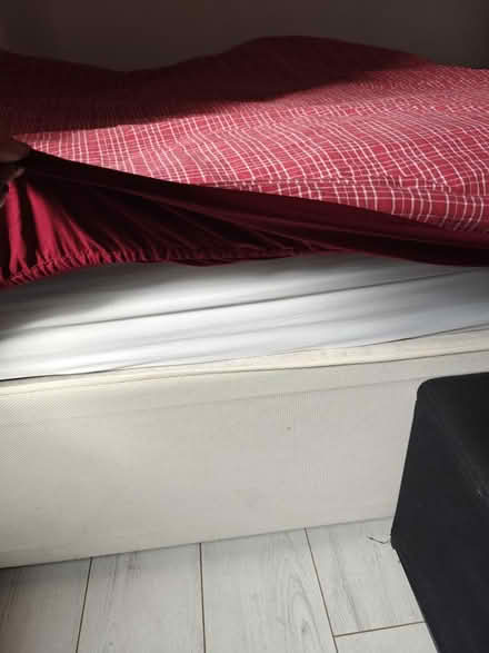 Photo of free Divan double bed (Tulse hill, London) #4