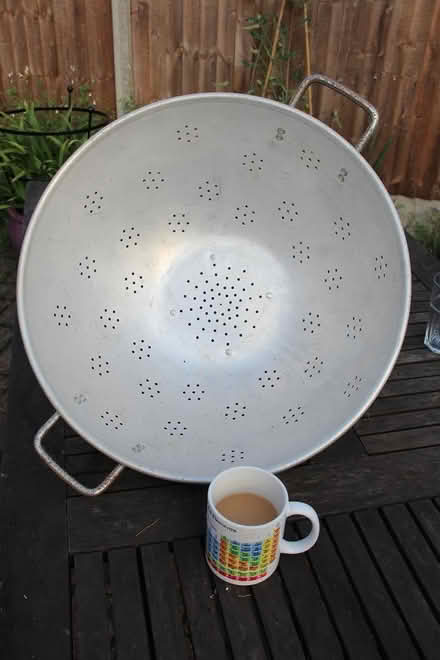 Photo of free Industrial sized Kitchen Colander (Farnham GU9) #1