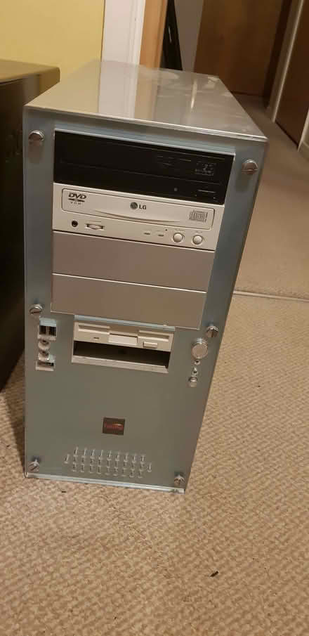 Photo of free 2 working PCs (Overton RG25) #3