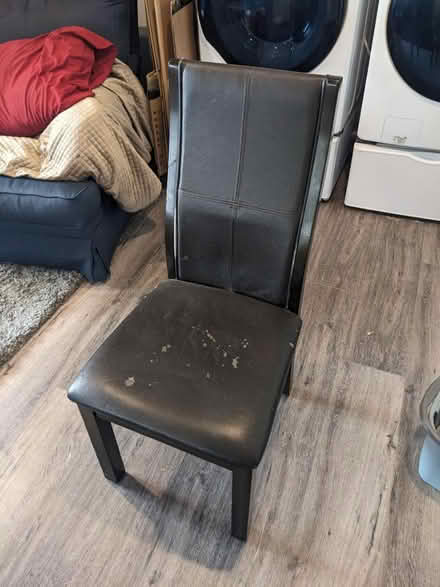 Photo of free Dining room chair (San Mateo Knolls) #1