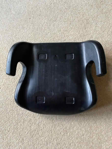 Photo of free Car booster seat (Wandsworth Common SW12) #1