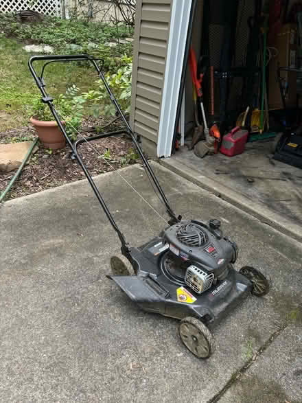 Photo of free Lawn Mower (21044) #2