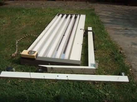 Photo of free Wheeled Fold Away UV Tanning Light. (Sunninghill SL5) #3