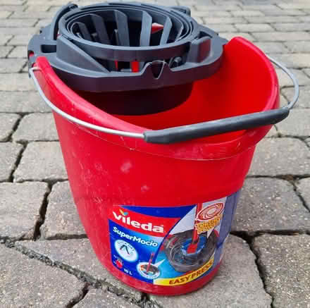 Photo of free Vileda supermop bucket (Hencote SY1) #1