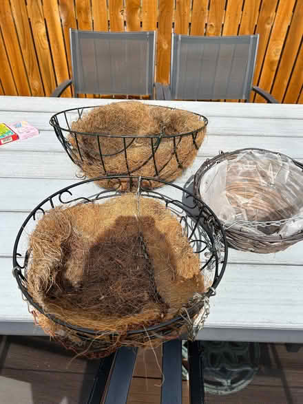 Photo of free Hanging baskets (Balgowan DD3) #1