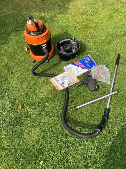 Photo of free Vax Wet & Dry Vacuum Cleaner (Aldridge) #2