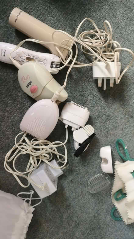 Photo of free Electric and battery operated ladyy shave (Canons Corner HA7) #3