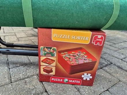 Photo of free Jigsaw puzzel sorter and mat (Welling) #2