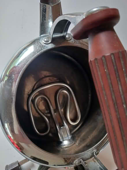 Photo of free Swan 6 pint electric kettle (Clavering CB11) #2