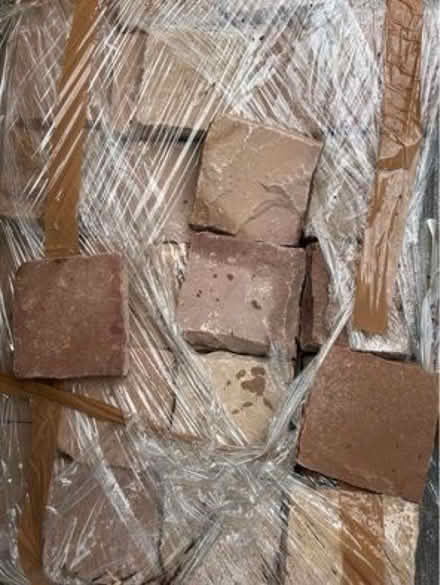 Photo of free Setts (W7) #2