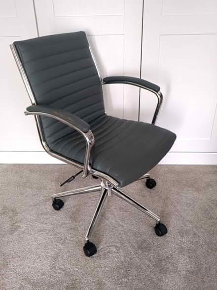 Photo of free Office/Desk Chair (Horsell GU21) #1