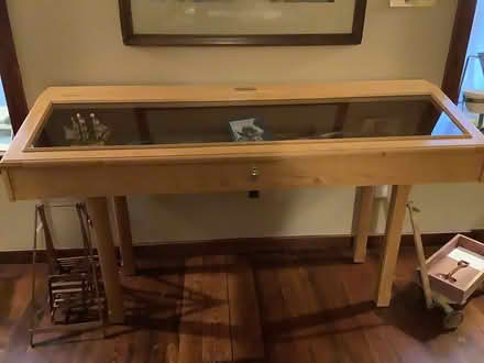 Photo of free Locking Display Case (Bronte) #1