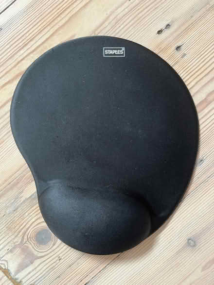 Photo of free Wrist support mouse pad (Highbury and Islington) #1