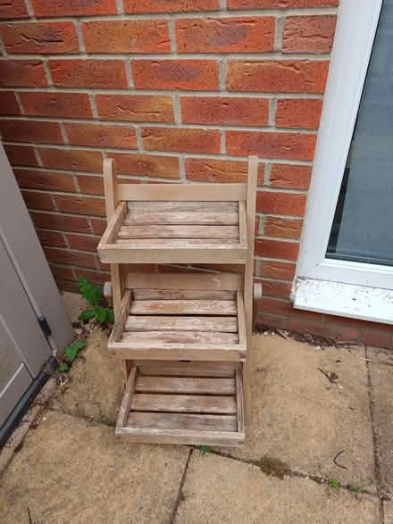 Photo of free Pot stand (Letchworth SG6) #1