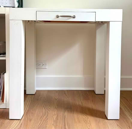 Photo of free Small youth desk (Near Downers grove north HS) #1