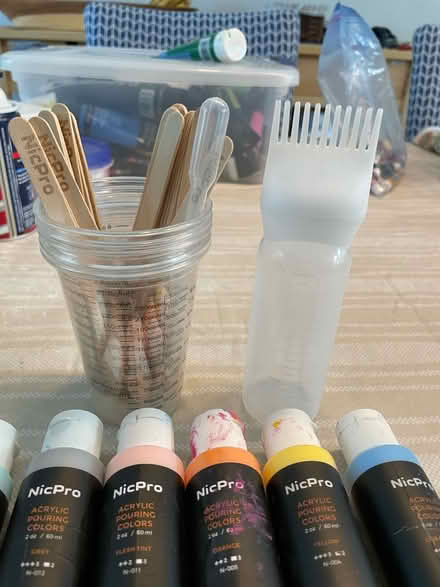 Photo of free Acrylic paint pouring supplies (Mt View near Springer / Cuesta) #3