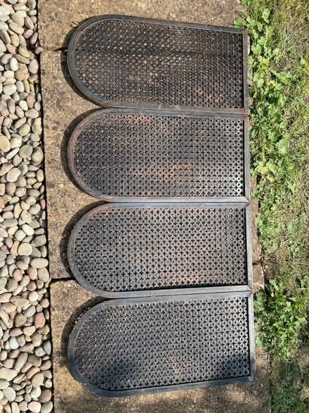 Photo of free Small antique fire grate (St Albans AL3) #1