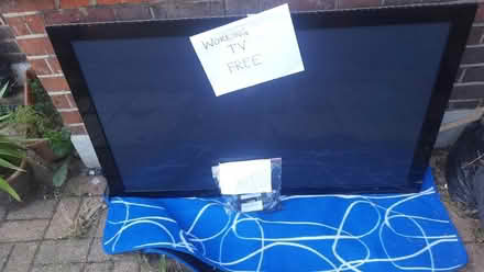 Photo of free 50" Tv (Hanwell, W7) #1