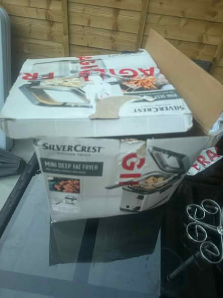 Photo of free Small deep fryer (Dagenham RM9) #1
