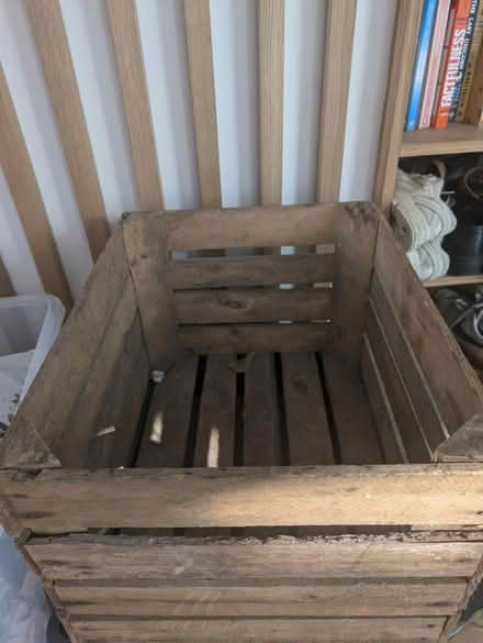 Photo of free Wooden crate (Bethnal Green E2) #1
