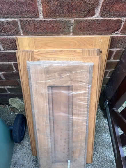 Photo of free 5 kitchen fronts (Dronfield S18) #2