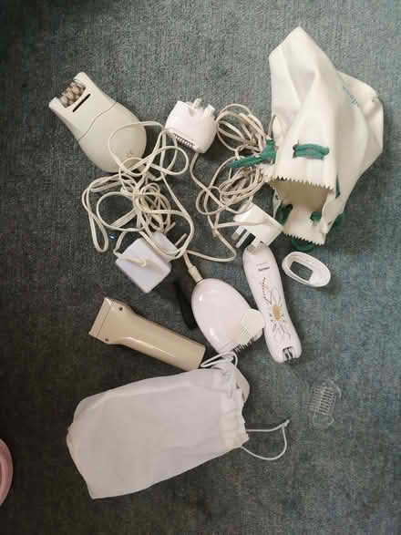 Photo of free Electric and battery operated ladyy shave (Canons Corner HA7) #1