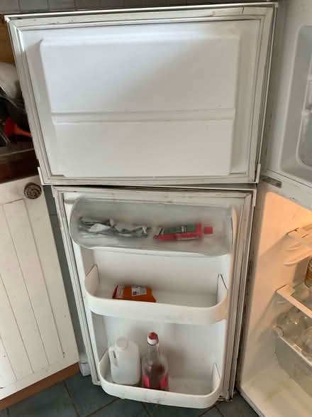 Photo of free Fridge freezer (Twickenham TW1 (St Margarets)) #3