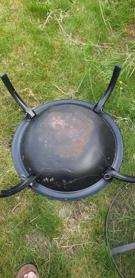 Photo of free Fire pit with mesh lid and bbq grill (IP4) #2