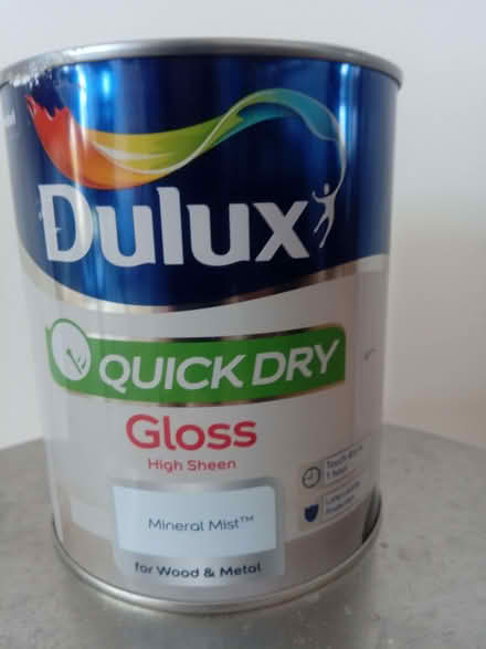 Photo of free 3 white paint pots Duluxe trade, quickdry (a bit old) (Oxford OX1) #2