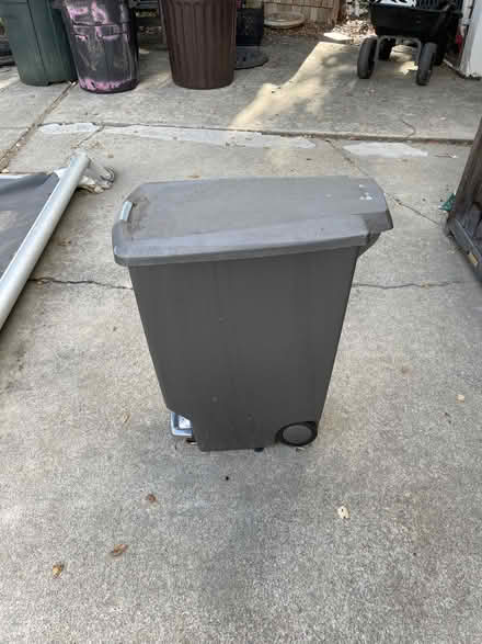 Photo of free Simple Human trash can (Los Altos Hills) #1