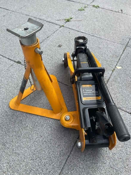 Photo of free Trolley Jack and Single Axle Stand (Upton Gardens) #1