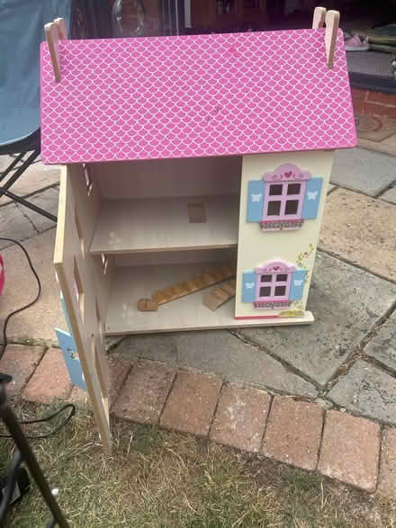 Photo of free Dolls house (Sugar way) #1