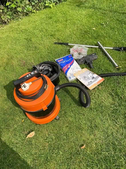 Photo of free Vax Wet & Dry Vacuum Cleaner (Aldridge) #1