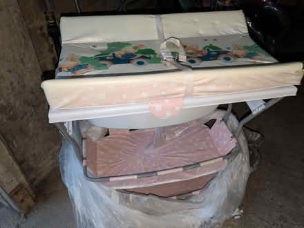 Photo of free Pink Changing table with washing (E17) #3