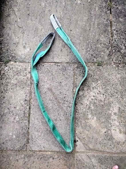 Photo of free Sling? (Barnard's Green WR14) #1