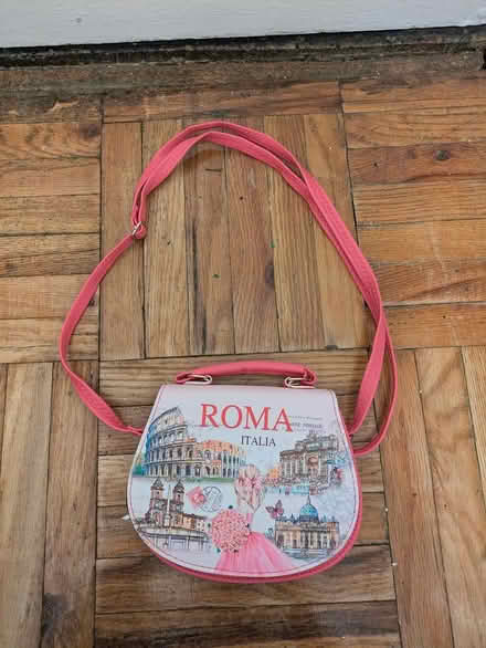 Photo of free Roma purse (E. Midtown) #1