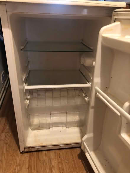 Photo of free Fridge (Bn25fb) #1