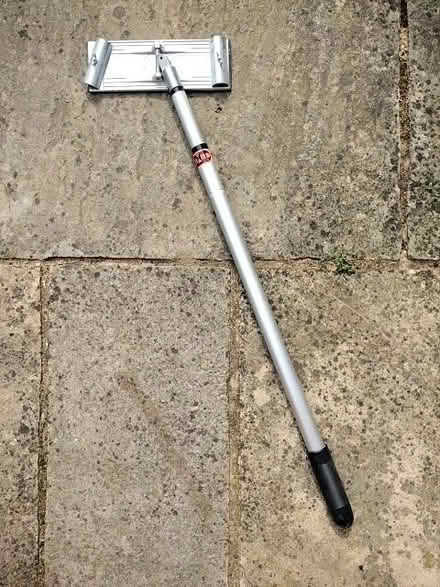 Photo of free Extendable wall sander (Barnard's Green WR14) #1