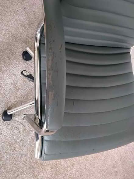 Photo of free Office/Desk Chair (Horsell GU21) #2