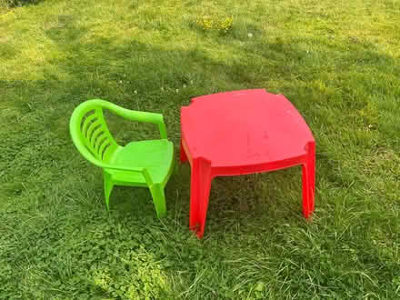 Photo of free Plastic kids table and/or chair (OX28 Witney) #1