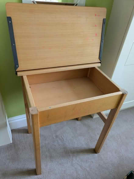 Photo of free School desk (S10 fulwood) #2