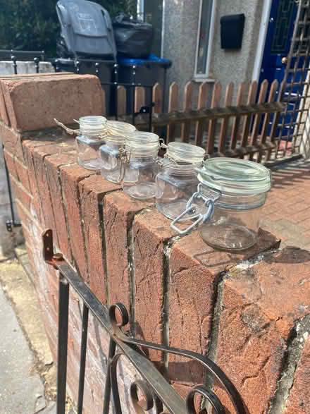 Photo of free Small glass jars (SE25) #1