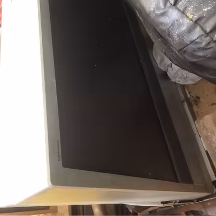 Photo of free Large CRT Samsung tv great for gaming (Harehills LS8) #1