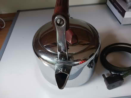 Photo of free Swan 6 pint electric kettle (Clavering CB11) #3